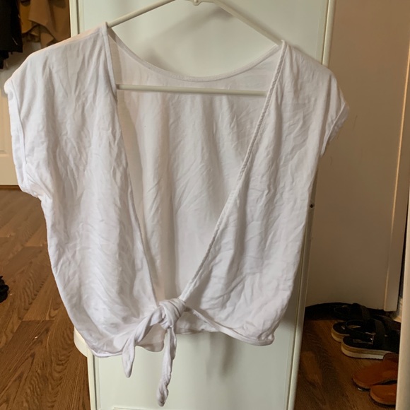 Front/back tie t-shirt - Picture 2 of 2